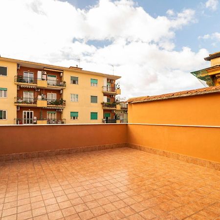 Corso 138 - Sleep & Fly - By Domusextra Bed & Breakfast Naples Luaran gambar