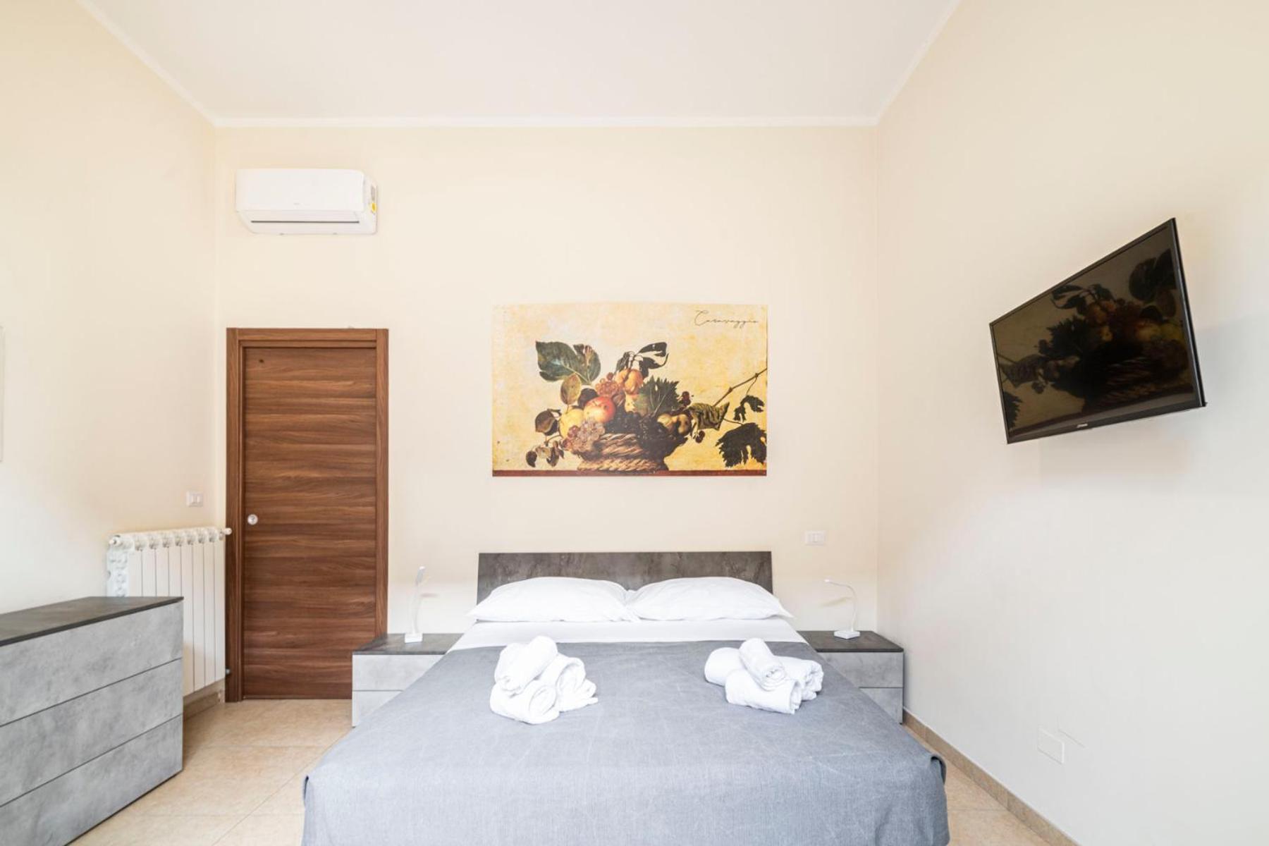 Corso 138 - Sleep & Fly - By Domusextra Bed & Breakfast Naples Luaran gambar