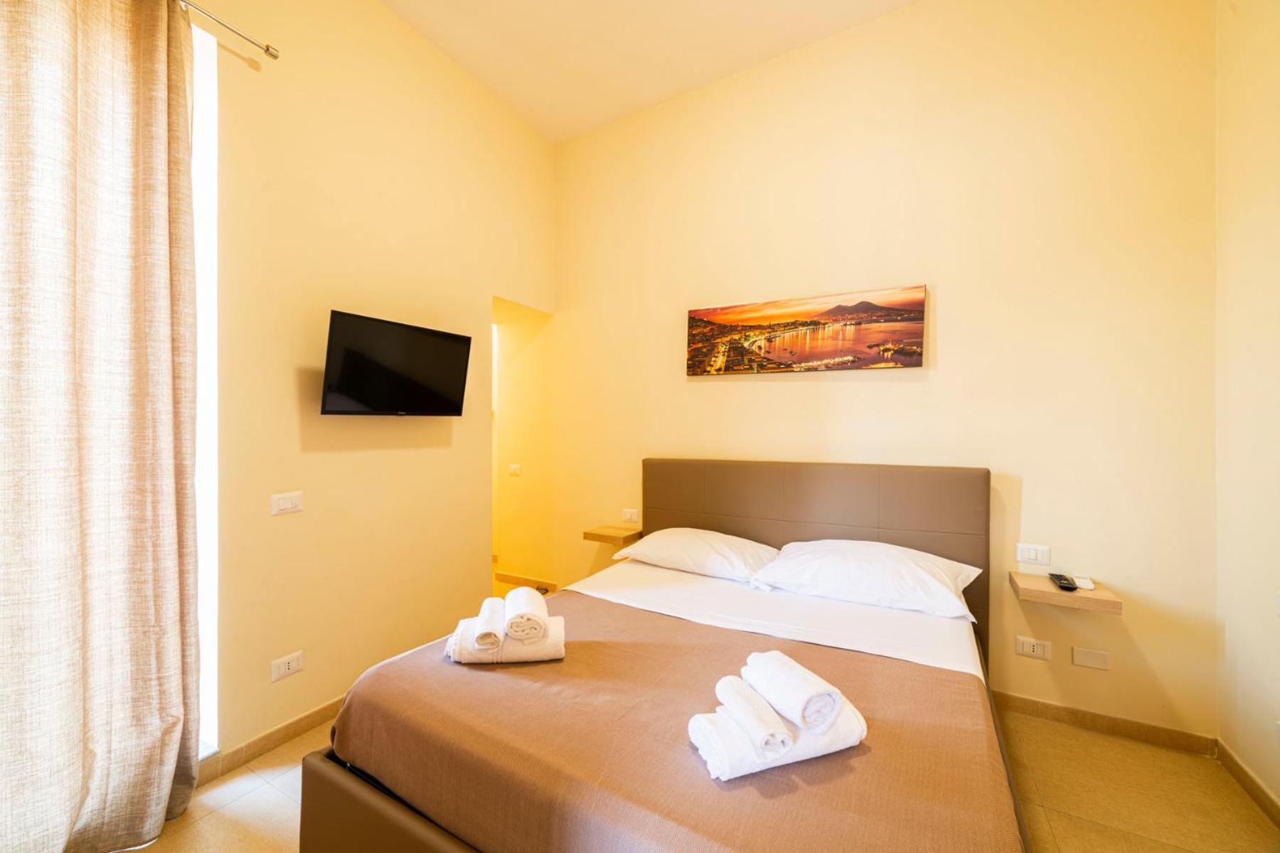 Corso 138 - Sleep & Fly - By Domusextra Bed & Breakfast Naples Luaran gambar