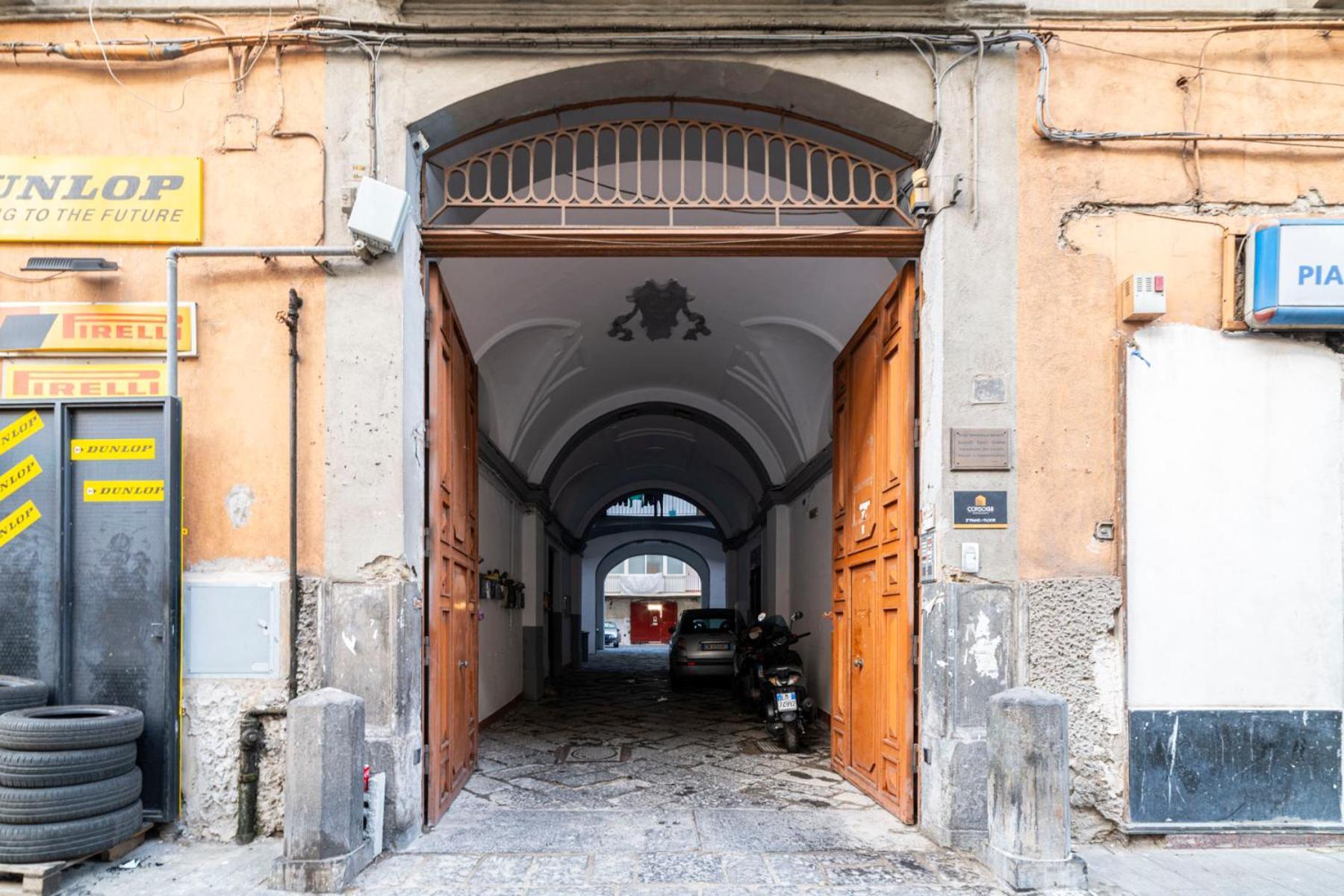 Corso 138 - Sleep & Fly - By Domusextra Bed & Breakfast Naples Luaran gambar