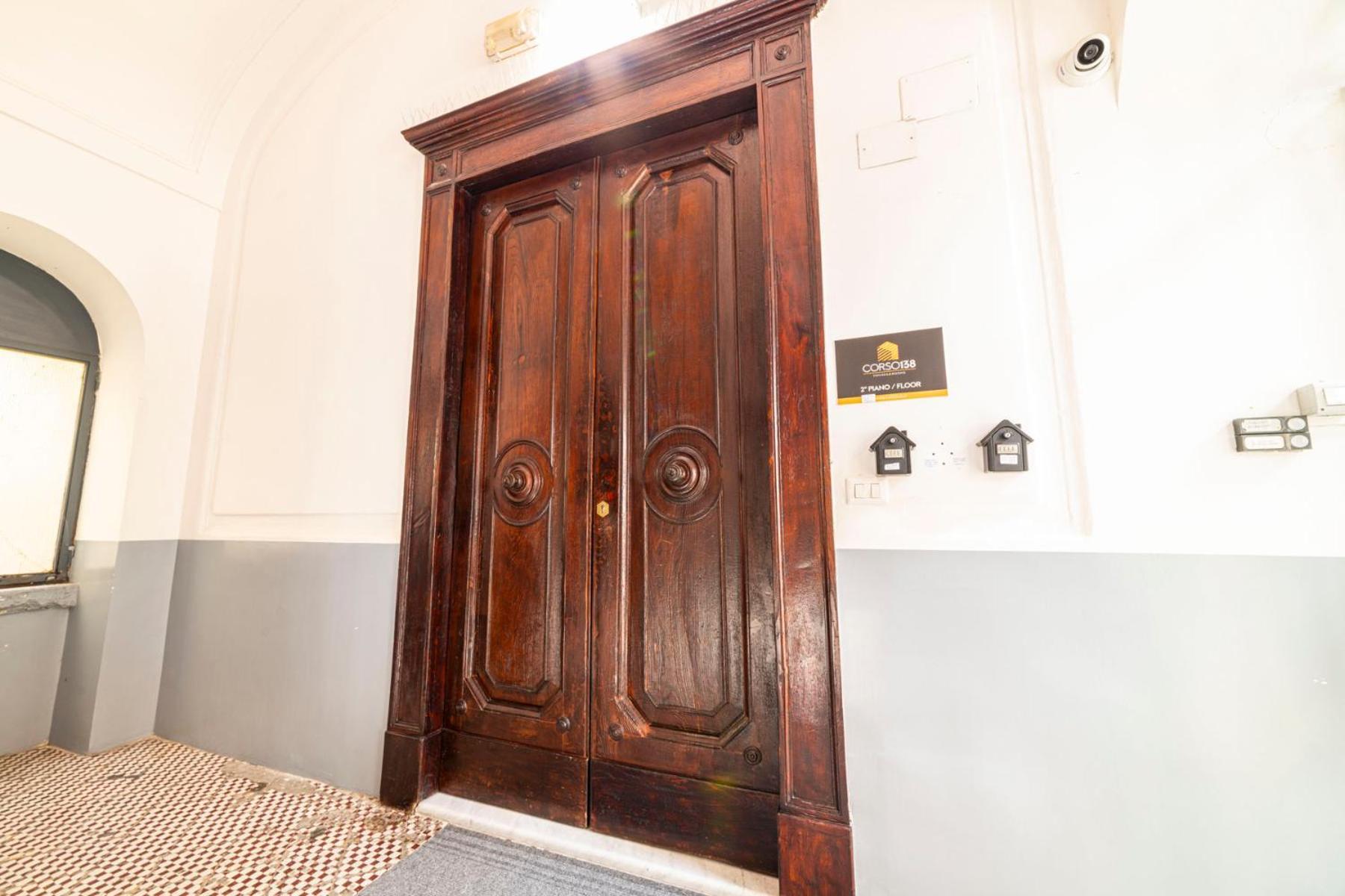 Corso 138 - Sleep & Fly - By Domusextra Bed & Breakfast Naples Luaran gambar