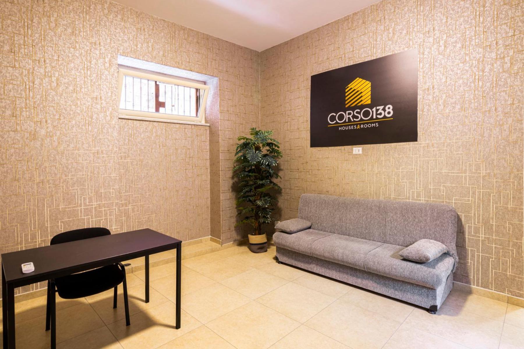 Corso 138 - Sleep & Fly - By Domusextra Bed & Breakfast Naples Luaran gambar