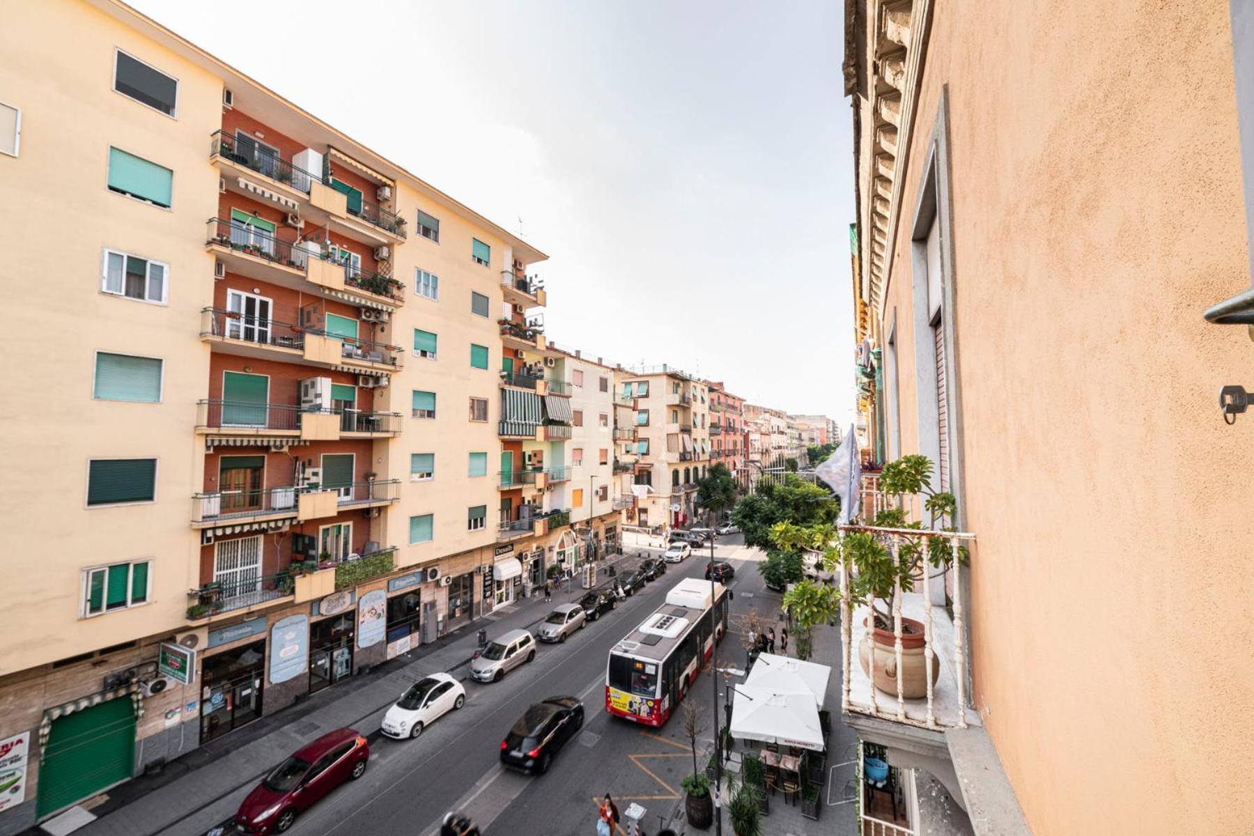 Corso 138 - Sleep & Fly - By Domusextra Bed & Breakfast Naples Luaran gambar