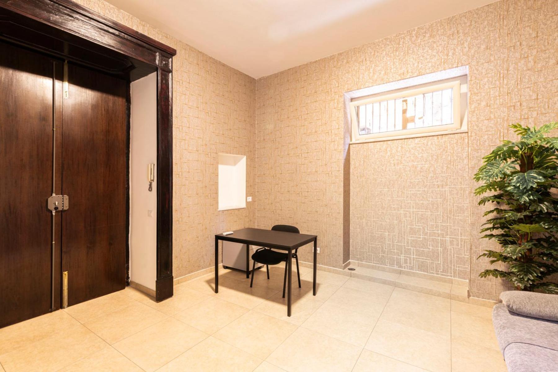 Corso 138 - Sleep & Fly - By Domusextra Bed & Breakfast Naples Luaran gambar