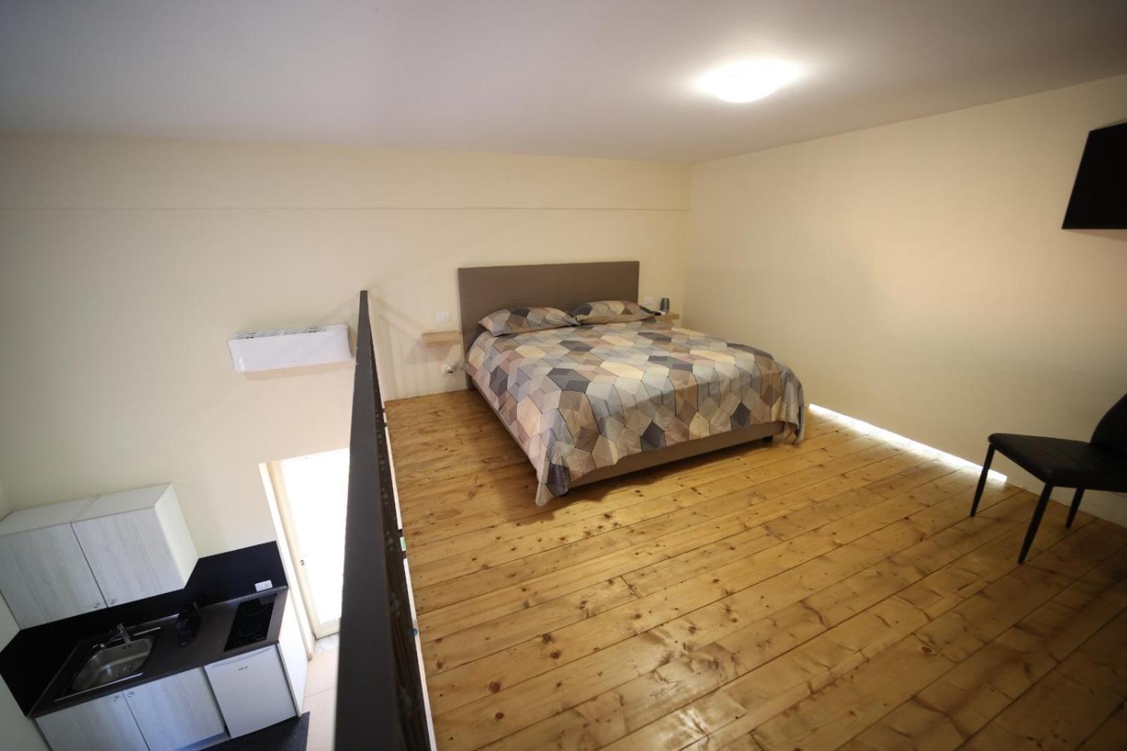 Corso 138 - Sleep & Fly - By Domusextra Bed & Breakfast Naples Luaran gambar
